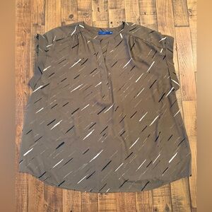 Apt. 9 Olive Green Blouse with Black & Ivory Brushstroke Print Size 2X NWOT